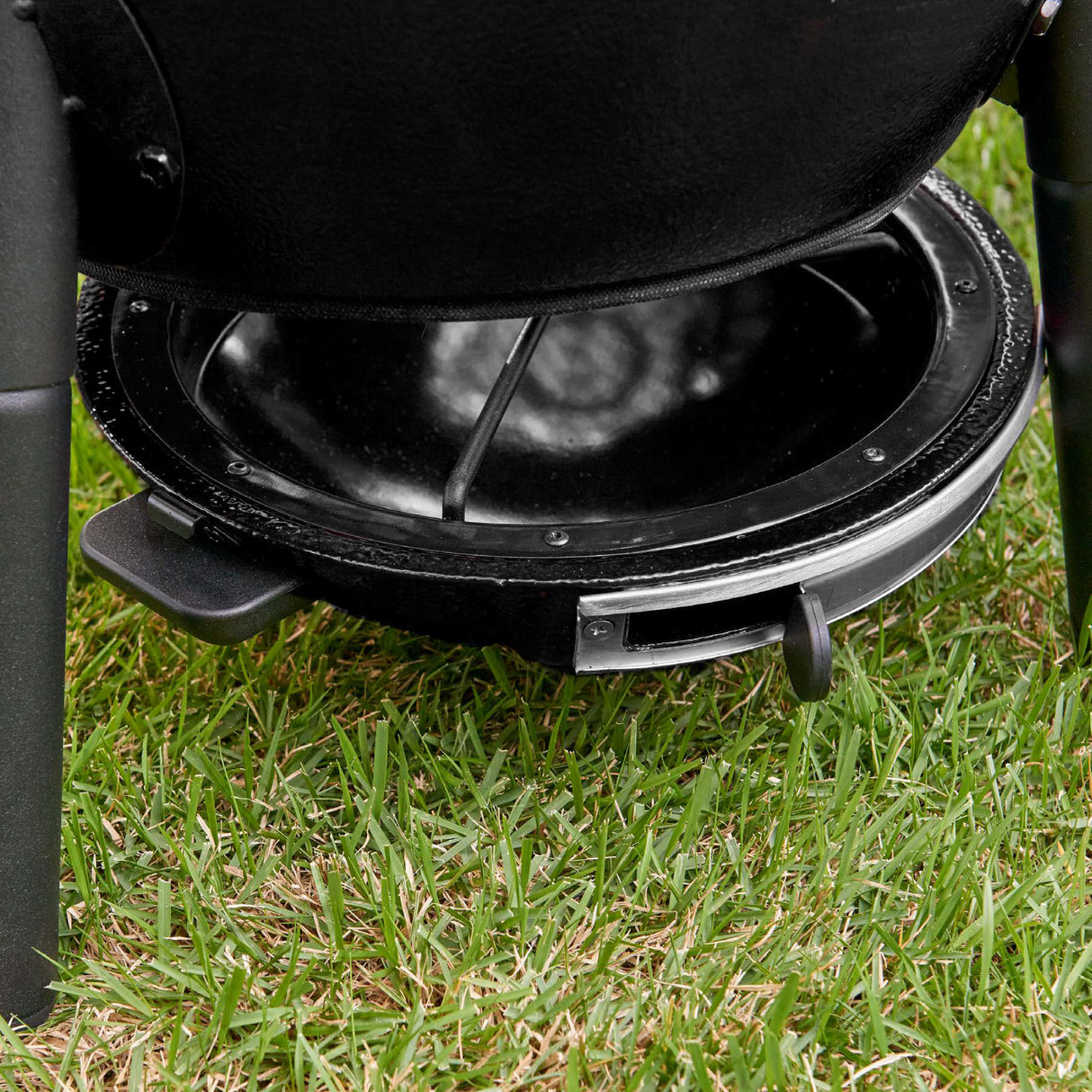 Char-Griller® Akorn Jr. Kamadogrilli