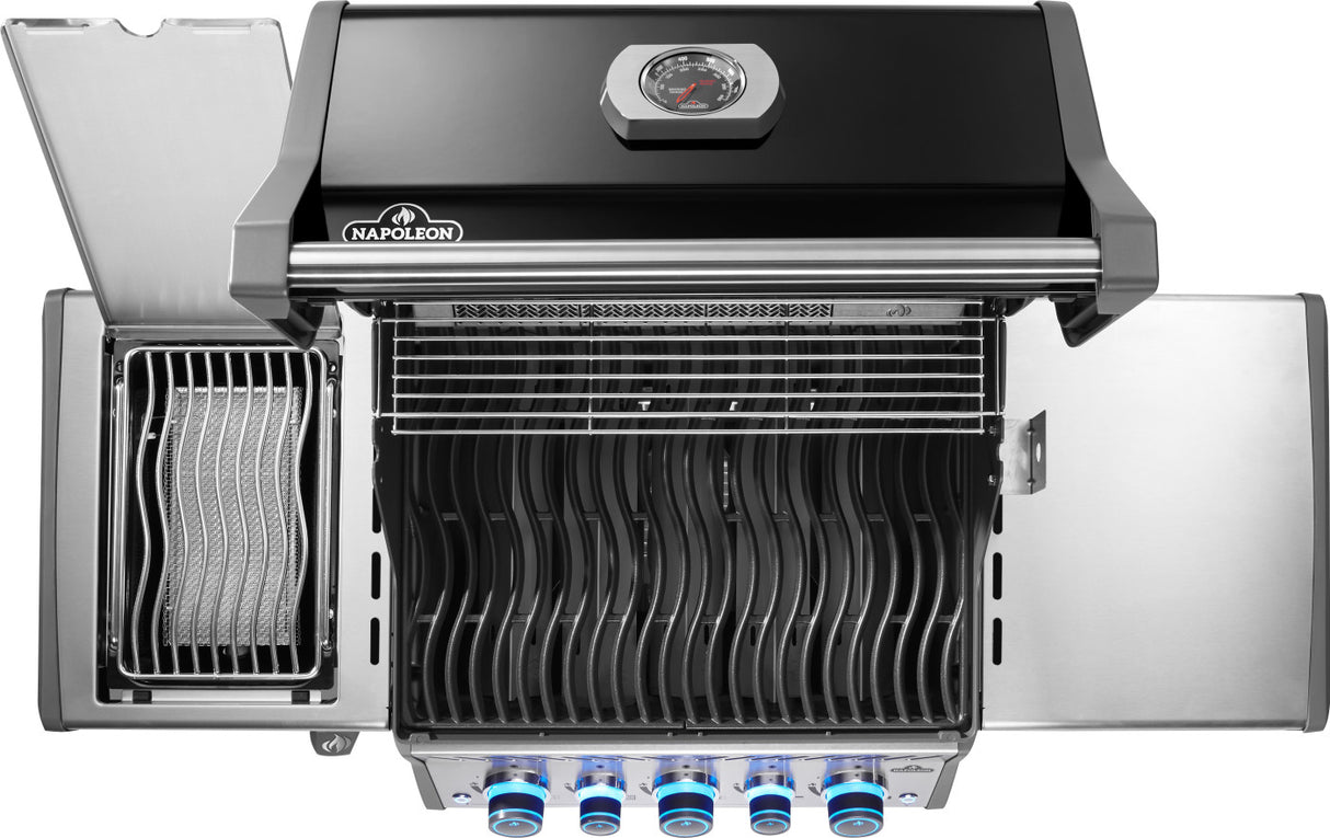Napoleon Rogue PRO S 425 kaasugrilli Rotisserie-paistinkääntimellä