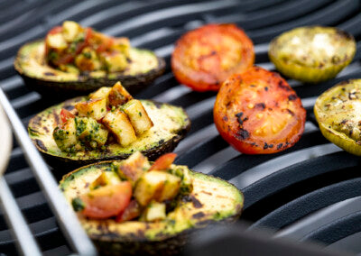 Napoleon Rogue® SE 425 RSIB kaasugrilli sivu- ja takapolttimella