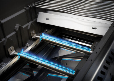 Napoleon Rogue® SE 425 RSIB kaasugrilli sivu- ja takapolttimella