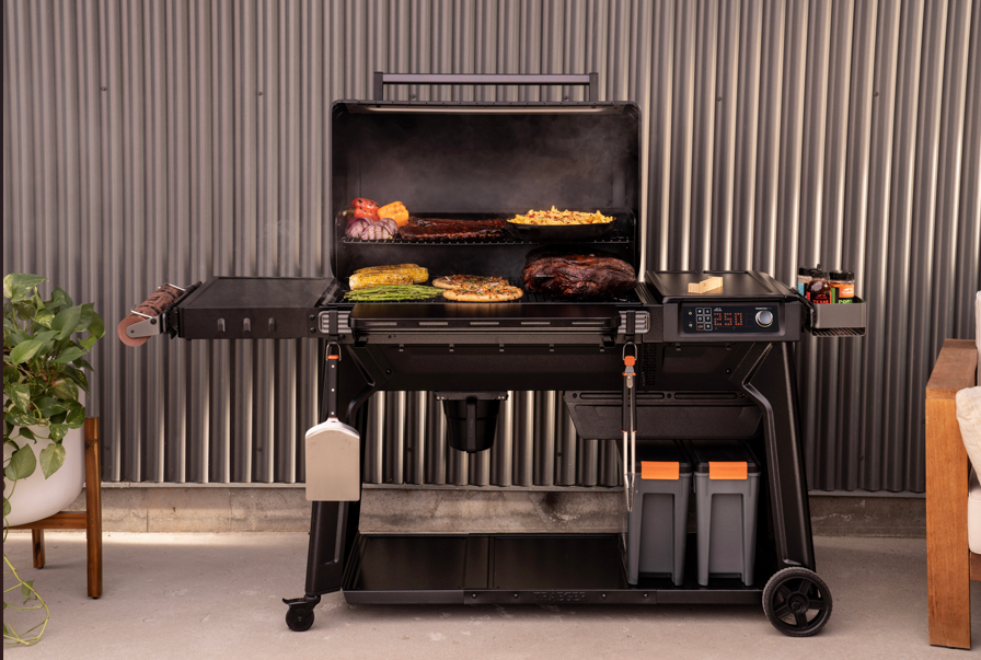 Traeger Woodridge pro:n grillausvaihe
