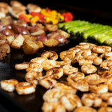 Char-Griller® Flat Iron™ Premium 4-polttimon kaasukäyttöinen parilagrilli