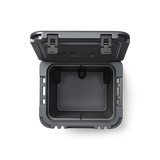 Grillitukusta tilattava Yeti Roadie 48 kylmälaukku on tilava ja jaettavissa tarvittaessa.