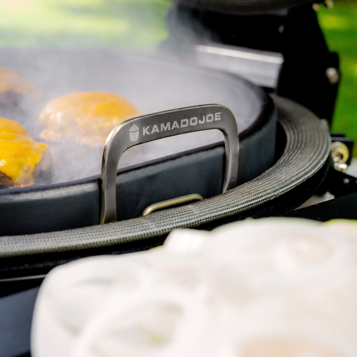 Kamado Joe® Karbon Steel Grillausalusta Big Joe-grilleille