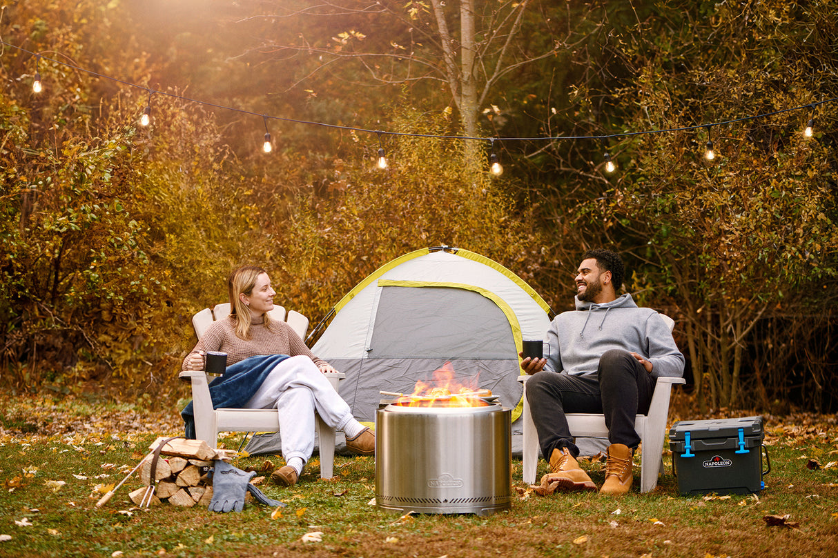 Napoleon Fire Pit lämmittää mukavasti esimerkiksi retkellä