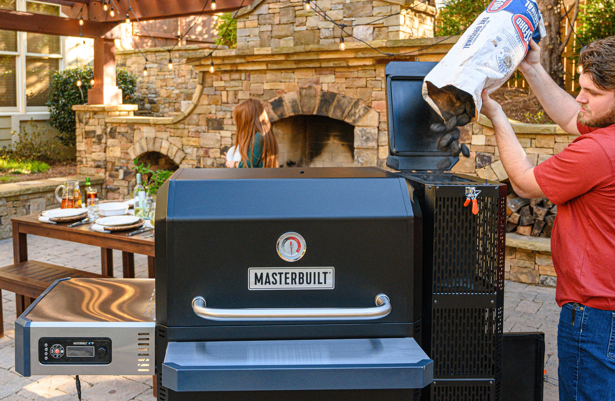 Masterbuilt Gravity Series 1050 WiFi Hiiligrilli & Savustin